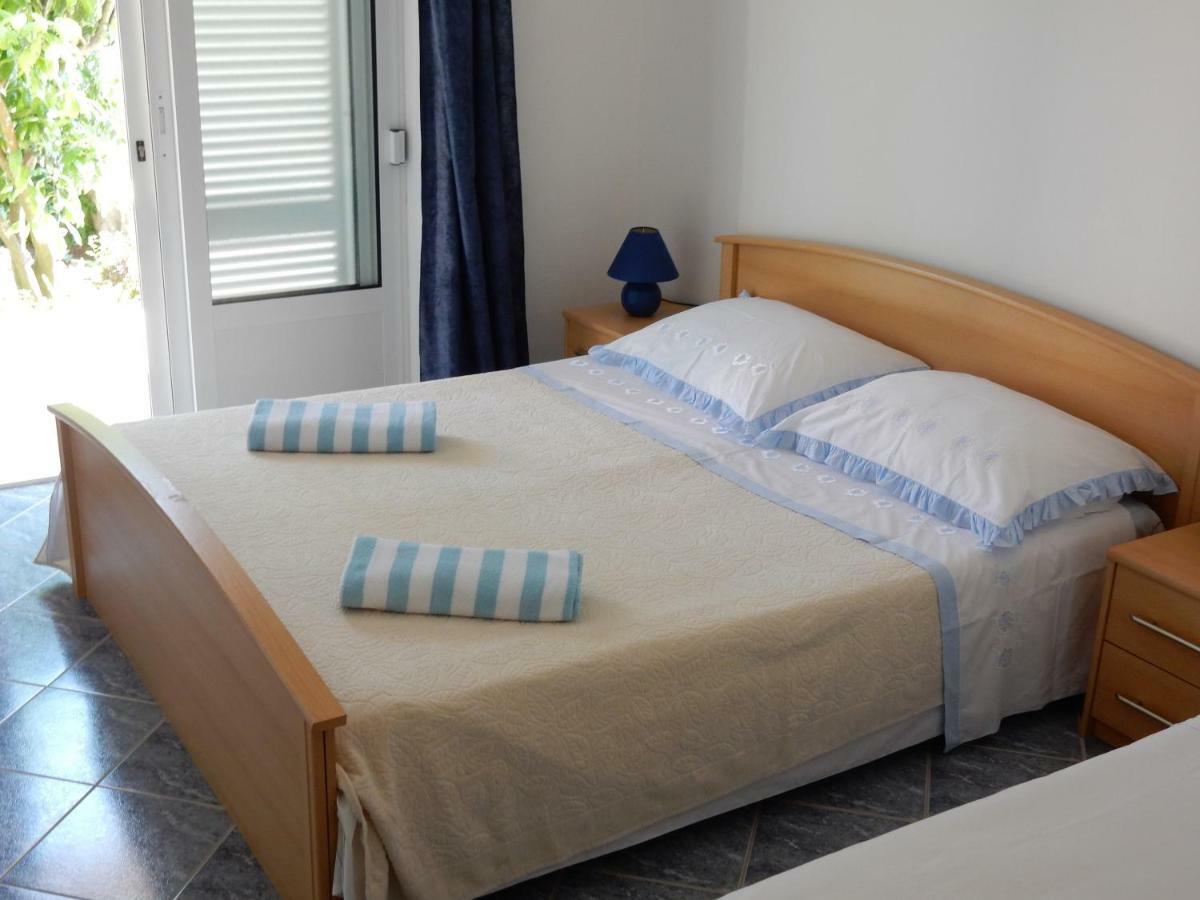 Apartments Indira II Ловиште Экстерьер фото